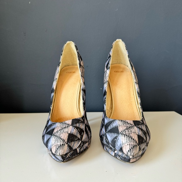 ASOS platform cloth heels - Picture 3 of 4